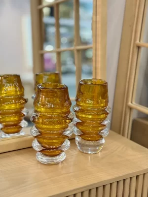 Ring-shaped crystal vase