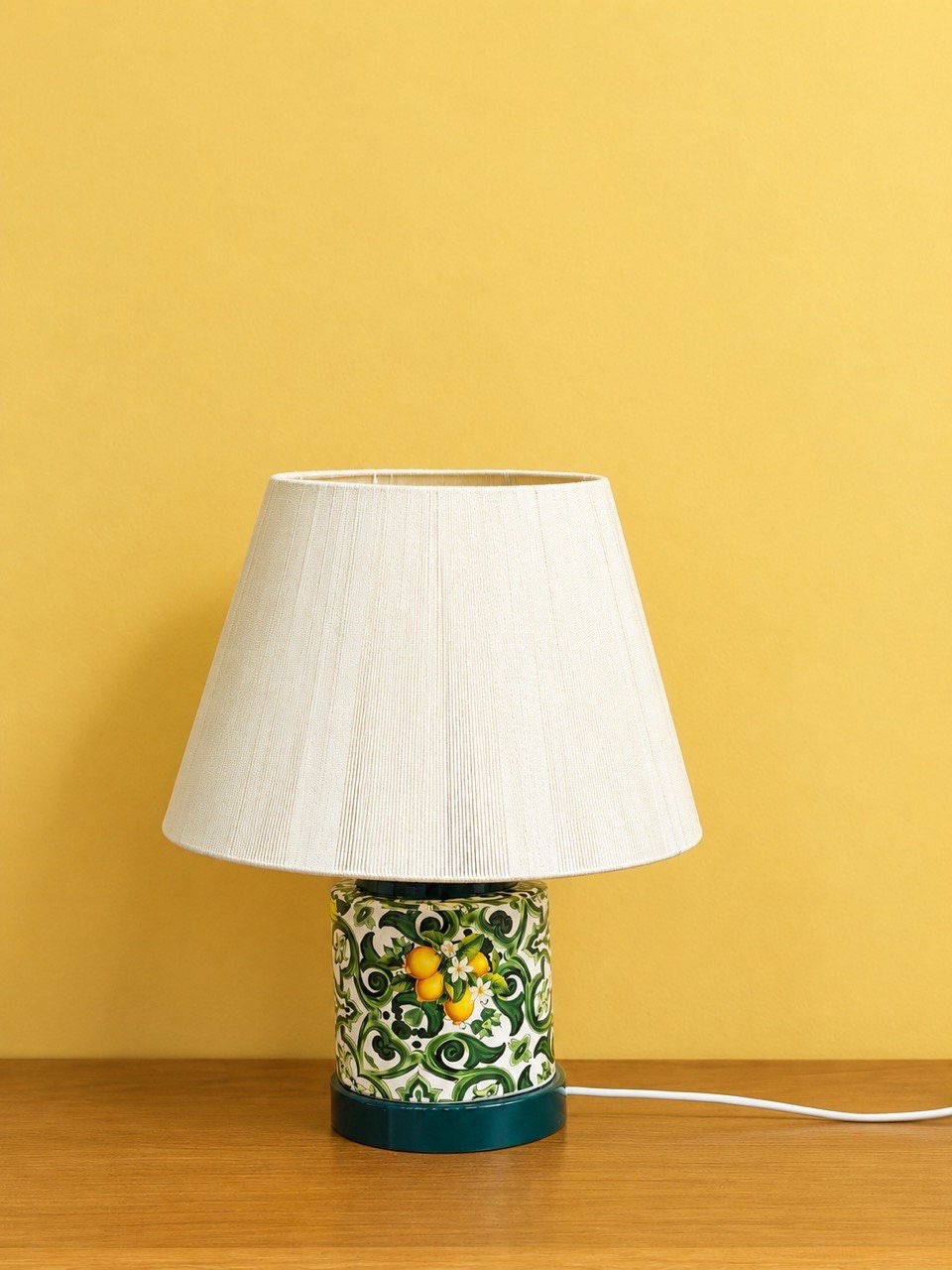 Lemon-design ceramic table lamp